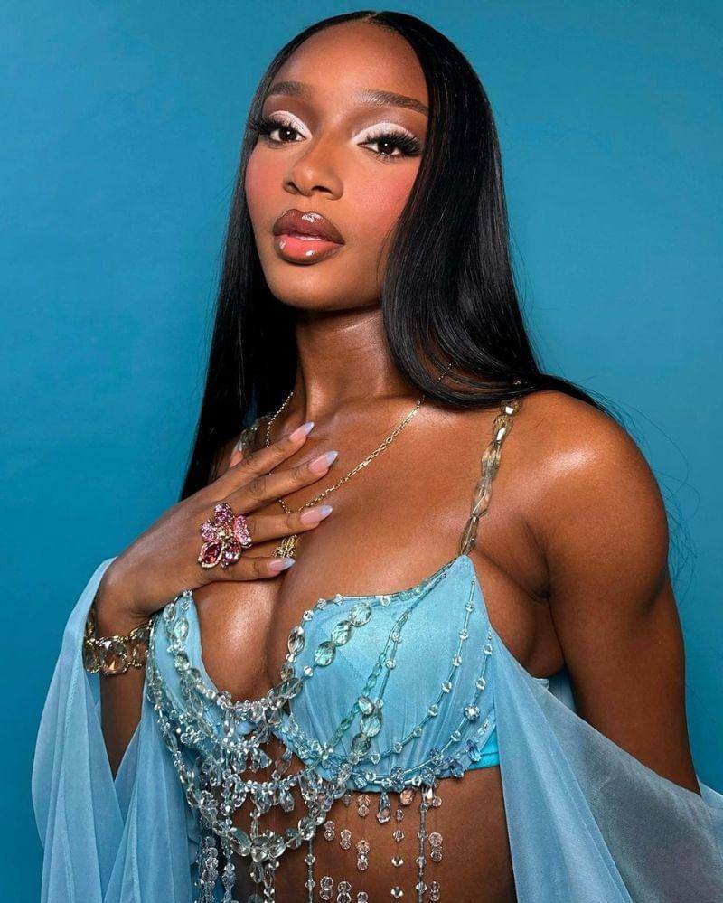 Instagram.com/ayrastarr